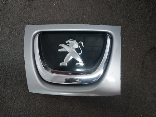 Peugeot rcz front bumper - rcz, badge