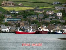 PHOTO  ORKNEY STROMNESS  BOATS DOCKED UP