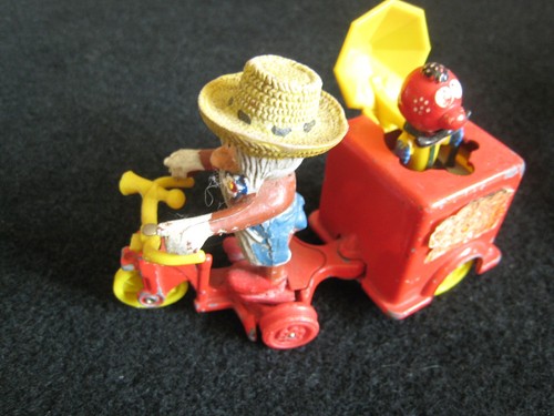 Corgi toys magic - toys, roundabout