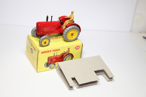 Dinky 300 massey ferguson - dinky,