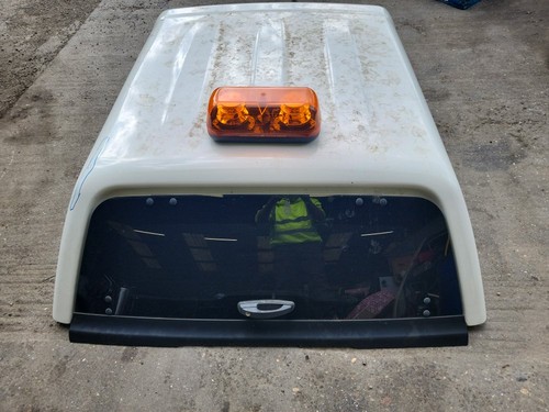 2022 toyota hilux rear canopy - rear,