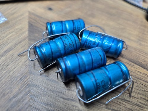 220uf 40v philips axial - 220uf,