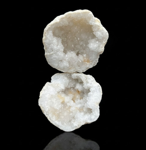 Clear quartz crystal - quartz,