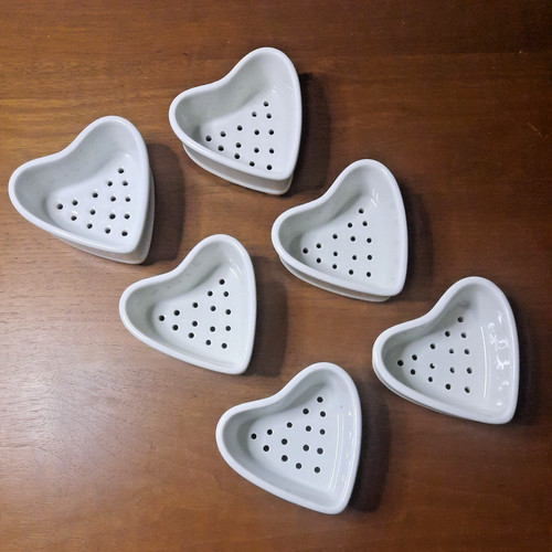 White ceramic heart shaped - 6,
