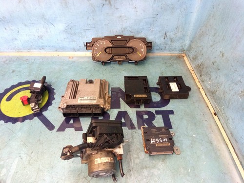 Vauxhall vivaro mk2 x82 - vauxhall,