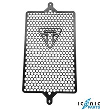 RADIATOR GUARD: TRIUMPH STREET