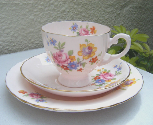 Vintage floral trio - vintage, pink