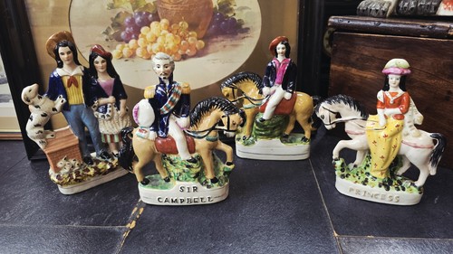 Antique staffordshire - 4x,