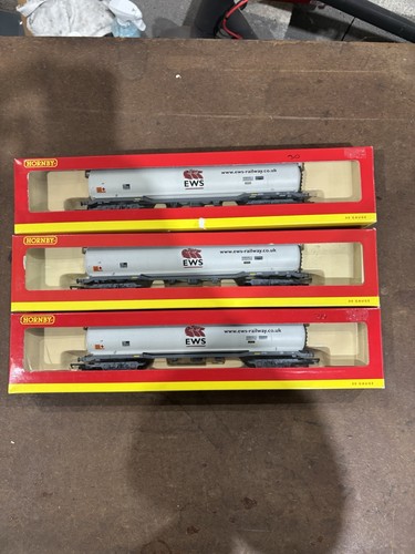Hornby ews tanker wagons - hornby,