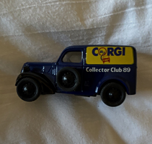 Corgi collector club 1989 ford - collector,