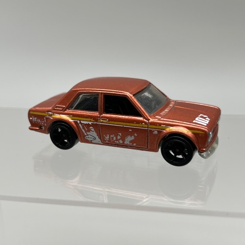 Hot wheels datsun bluebird - hot,