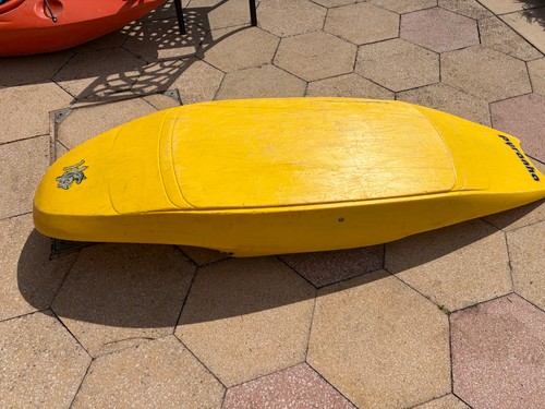 Pyranha kayak 200 playboat - pyranha,