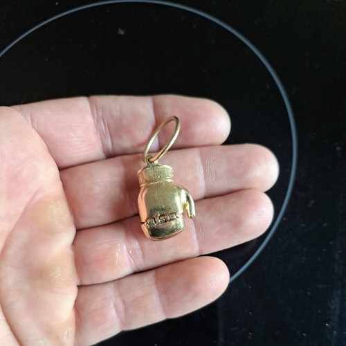 9ct yellow gold solid boxing - yellow,