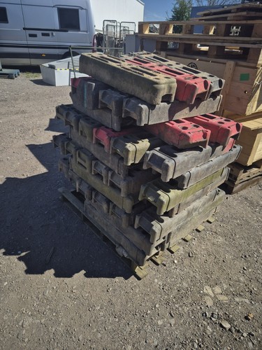 Pallet harris fence feet - pallet,