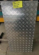 Aluminium Chequer Plate 6mm on the plain (7.5mm o/p ) 1000 mm x  495mm, Shearing