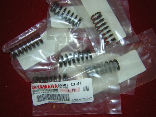 Yamaha tz750 clutch - yamaha, set