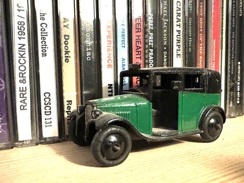 Dinky 36g taxi - taxi, driver