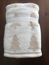 NEW 2 PC SET CARO CHRISTMAS PINE TREE Beige White Ivory HAND TOWELS ~HOLIDAY ~