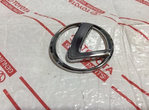 New lexus sc430 wheel cap - 1,