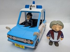 Postman Pat Pc Selby Mrs Goggins Toy Police Car Vehicle Large Friction  2006 M1*