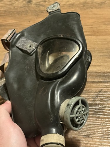 Wwii ww2 army gas mask - army,