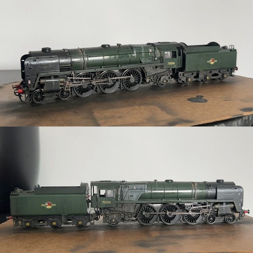 Glossed weathered hornby - &,