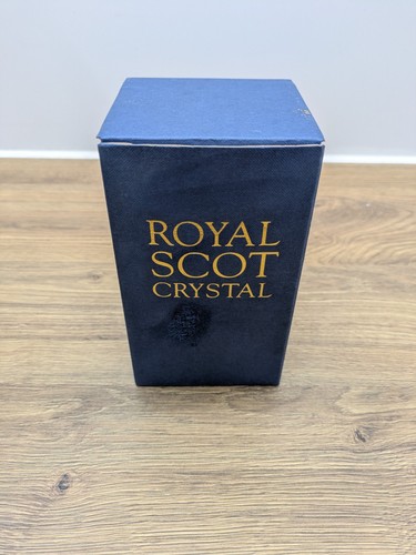 Royal scot crystal hand cut - hand,