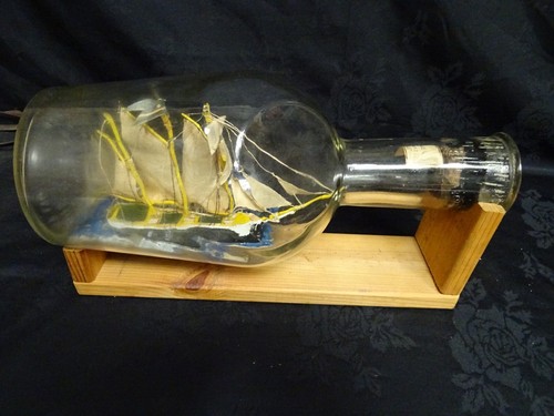 Large vintage ship bottle - large,