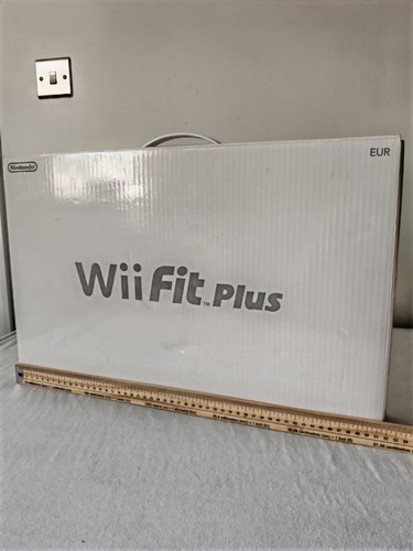 Nintendo wii fit plus - wii,