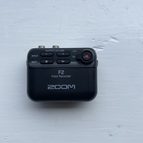 Zoom field recorder - recorder, with