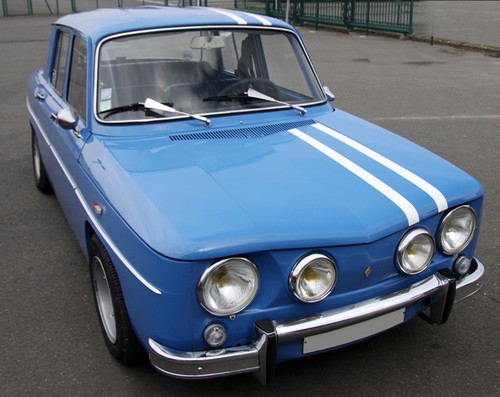 White stripes for renault - stripes, r8