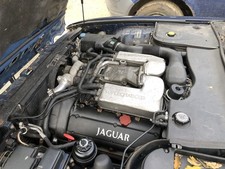 Jaguar XJR - Engine - 4.0 V8 Super charged V8 engine in great running condition