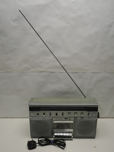 Vintage realistic scr - realistic,