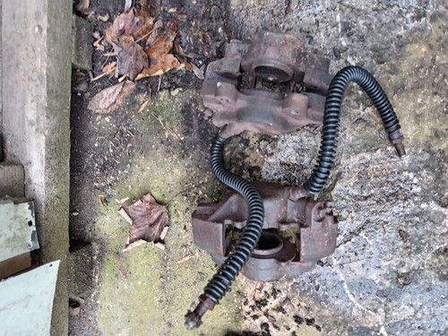 Mgb front brake calipers - brake,