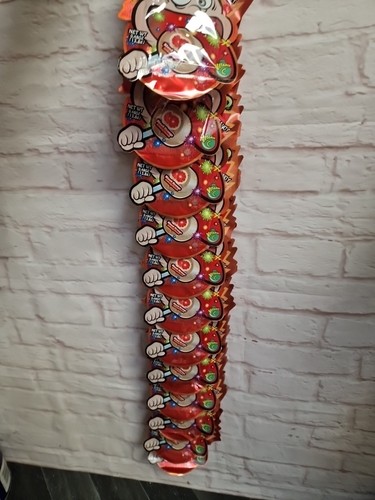 Striking popping candy - striking,