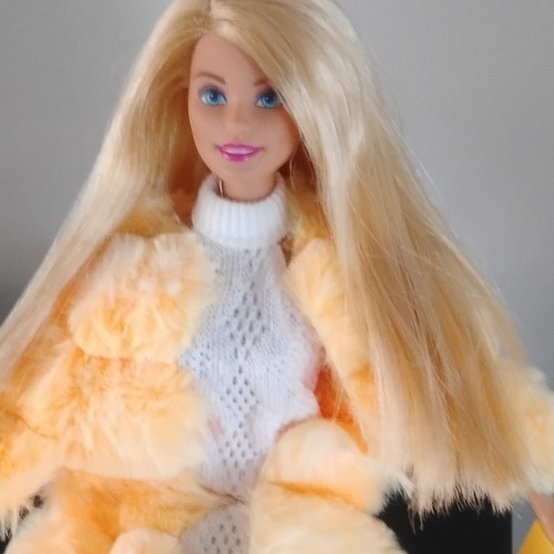 Barbie fashion doll blonde - doll,