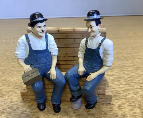 Laurel hardy letter - laurel, rack