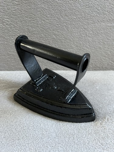 Vintage cast flat iron - flat,