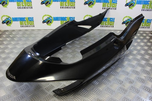 Honda vfr 800 - rear, tail