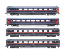 LIMA/ HORNBY 'OO' GAUGE RAKE OF 4 GNER BLUE/RED ASSORTED MK3 COACHES