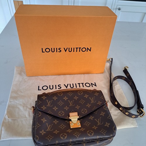 Louis vuitton pochette - louis, metis
