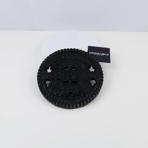 Vintage cast iron - cast, trivet