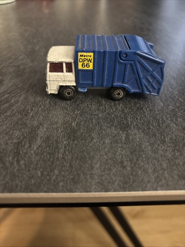 Matchbox refuse truck - matchbox,