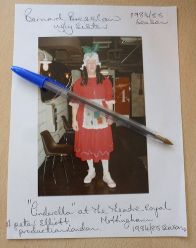Bernard bresslaw backstage - bresslaw, in