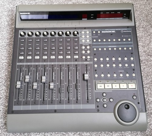 Mackie control universal - mackie, –