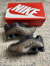Size 5.5 - Nike Shox R4 Off