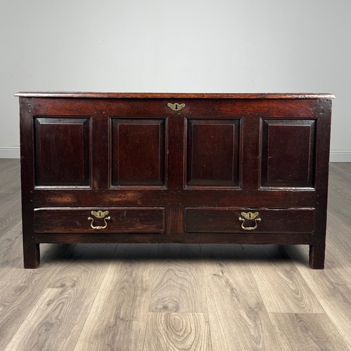 Antique 18th century coffer - 18th, /