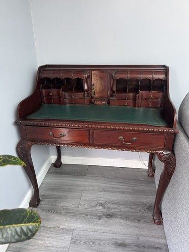 Desk style reproduction - desk,