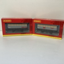 Hornby OO x 2 R6822 & 22A 20T