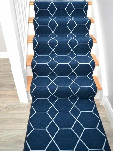 Stair runner narrow - stair,